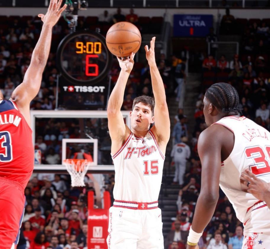 火箭胜灰熊，乌度卡再次变阵！首发4前锋+单中锋，奥科吉降为替补